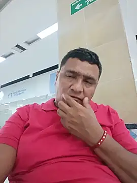 Snapshot of luis20212 chatting on 05/23/26, 03:49 luis20212 online show from 05/23/26, 03:49