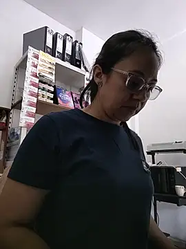 Snapshot of Violeta--7 chatting on 07/09/26, 01:59 Violeta--7 online show from 07/09/26, 01:59
