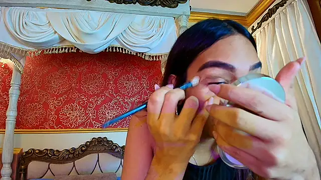 KristinaGriner online show from 06/05/26, 01:56