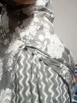 Sexyy Bhabhi 143 online show from 07/12/26, 10:01