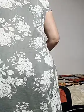 Sexyy Bhabhi 143 online show from 07/25/26, 09:56