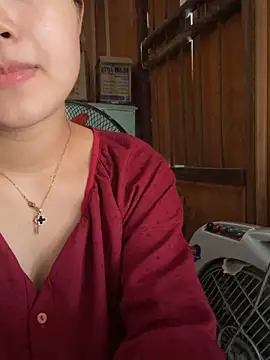 Snapshot of -Vaci- chatting on 06/13/26, 12:52 -Vaci- online show from 06/13/26, 12:52
