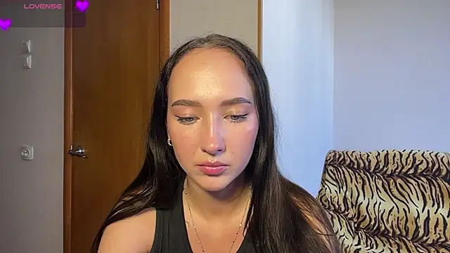 Liesenaniles online show from 06/10/26, 06:12