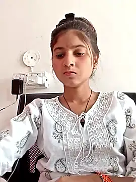 Snapshot of TANU01990 chatting on 04/03/26, 04:21 TANU01990 online show from 04/03/26, 04:21