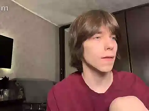 Snapshot of mason_silver chatting on 04/04/26, 12:13 mason silver online show from 04/04/26, 12:13