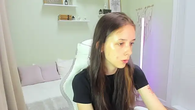 AnnaOddy online show from 06/28/26, 04:07