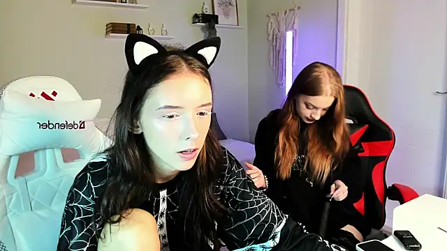 AnnaOddy online show from 07/11/26, 06:27