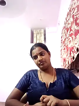 Snapshot of tamilratchasii chatting on 03/27/26, 05:34 tamilratchasii online show from 03/27/26, 05:34