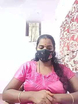 Snapshot of tamilratchasii chatting on 05/15/26, 04:47 tamilratchasii online show from 05/15/26, 04:47