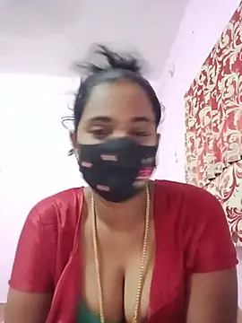 Snapshot of tamilratchasii chatting on 05/16/26, 04:39 tamilratchasii online show from 05/16/26, 04:39
