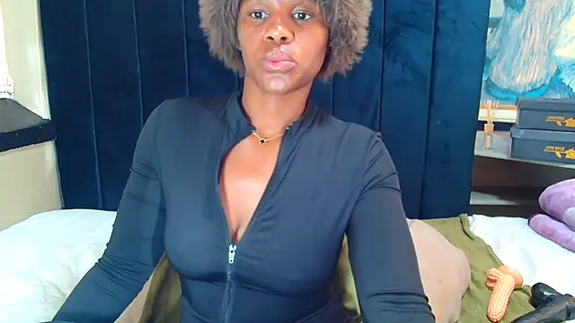 CaramelCandyxx online show from 07/03/26, 06:09