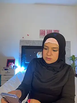 Snapshot of alia_asad chatting on 06/04/26, 01:39 alia asad online show from 06/04/26, 01:39