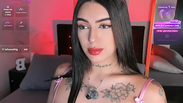 Snapshot of sabrina_voss chatting on 05/15/26, 12:28 sabrina voss online show from 05/15/26, 12:28