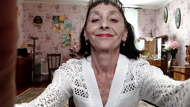 Snapshot of Shooting-Star- chatting on 05/24/26, 03:06 Shooting-Star- online show from 05/24/26, 03:06