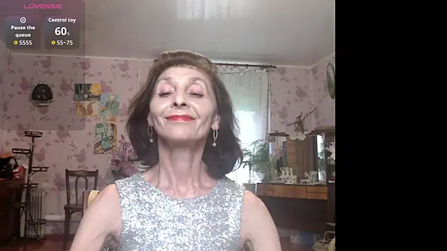 Snapshot of Shooting-Star- chatting on 06/12/26, 04:06 Shooting-Star- online show from 06/12/26, 04:06