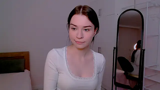 Snapshot of Tina_Charm chatting on 05/29/26, 07:01 Tina Charm online show from 05/29/26, 07:01