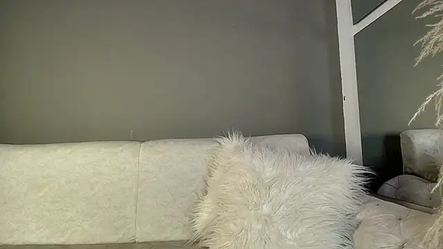 Zoee 8 online show from 06/04/26, 03:07