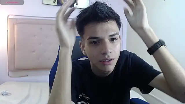 Snapshot of maxim_rod chatting on 05/31/26, 12:34 maxim rod online show from 05/31/26, 12:34