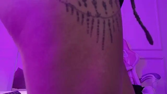 canela bm online show from 08/04/26, 12:52