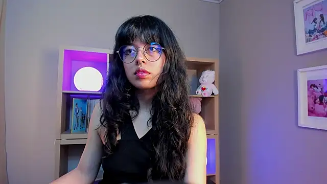 Saphyralux online show from 06/27/26, 04:50