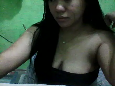 Snapshot of sweety_honey27 chatting on 03/30/26, 12:17 sweety honey27 online show from 03/30/26, 12:17