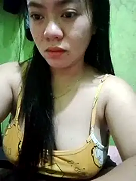 Snapshot of sweety_honey27 chatting on 04/13/26, 06:57 sweety honey27 online show from 04/13/26, 06:57