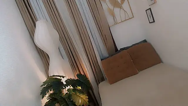 Bella CiaoX online show from 07/04/26, 06:52