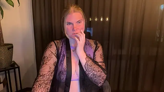 Snapshot of SexyBlondJoanna-Exclusief chatting on 03/30/26, 07:15 SexyBlondJoanna-Exclusief online show from 03/30/26, 07:15