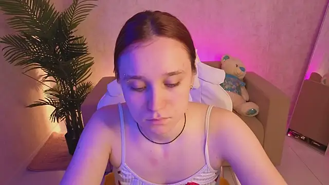 Snapshot of SweetieBlush chatting on 06/11/26, 02:53 SweetieBlush online show from 06/11/26, 02:53