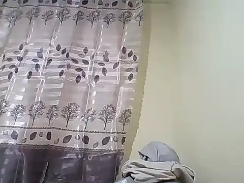 BOOBQUEEN25 online show from 04/04/26, 06:00