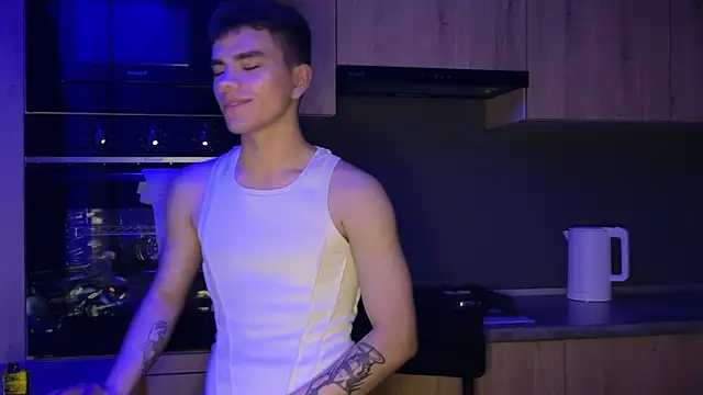 MaxWoolf online show from 06/03/26, 02:33
