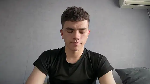 MaxWoolf online show from 06/06/26, 12:10