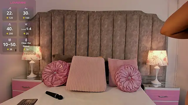 CelesteFoxx  online show from 07/24/26, 03:37