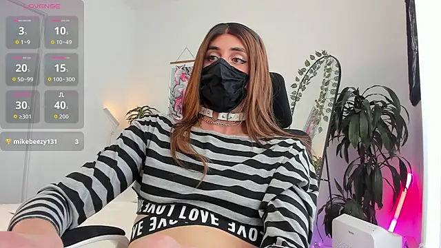 LilyReina online show from 06/02/26, 06:54