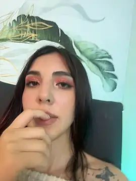 crystal arlette  online show from 07/28/26, 06:20