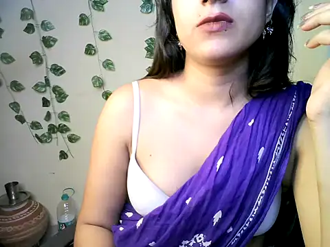 NANCY OBEROYE online show from 06/11/26, 05:00