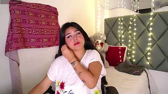 devika kumar online show from 06/18/26, 07:07