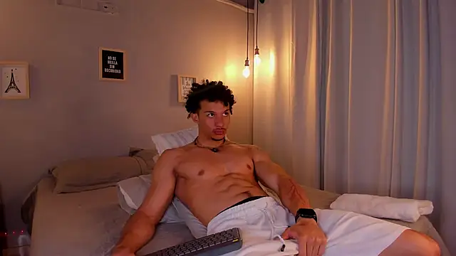 Snapshot of dominik_drake chatting on 05/06/26, 12:10 dominik drake online show from 05/06/26, 12:10