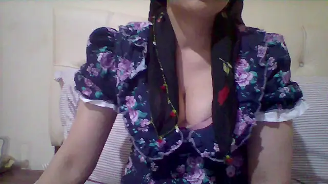 Snapshot of busex25 chatting on 05/20/26, 09:21 busex25 online show from 05/20/26, 09:21