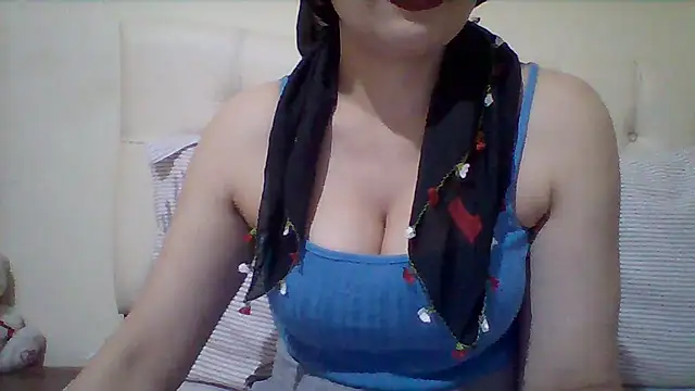 Snapshot of busex25 chatting on 06/03/26, 10:15 busex25 online show from 06/03/26, 10:15