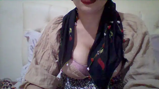 Snapshot of busex25 chatting on 06/09/26, 08:53 busex25 online show from 06/09/26, 08:53