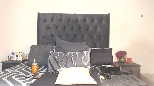 AdventuresLove7 online show from 06/28/26, 08:37
