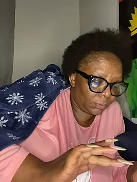 BoobsQueeen online show from 07/14/26, 05:45
