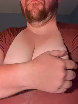 hugemanbreasts online show from 06/23/26, 09:07