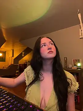 avaalanchee online show from 06/27/26, 07:24