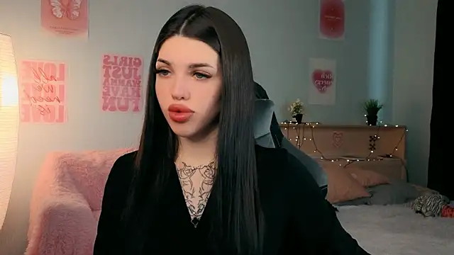 Snapshot of molly_rettyy chatting on 05/09/26, 04:39 molly rettyy online show from 05/09/26, 04:39