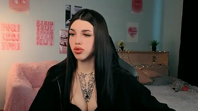 Snapshot of molly_rettyy chatting on 05/11/26, 03:45 molly rettyy online show from 05/11/26, 03:45