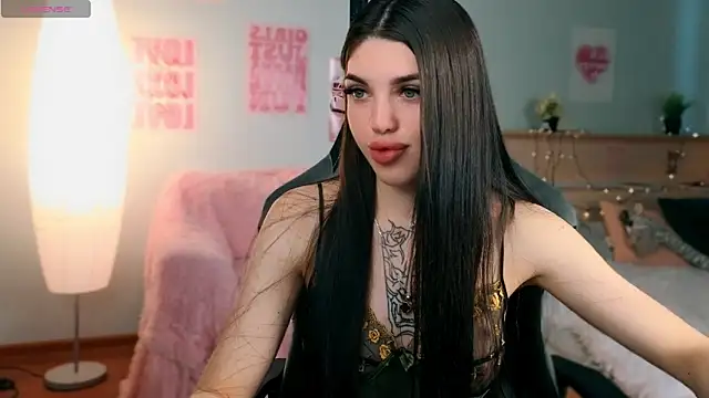 Snapshot of molly_rettyy chatting on 05/19/26, 03:57 molly rettyy online show from 05/19/26, 03:57