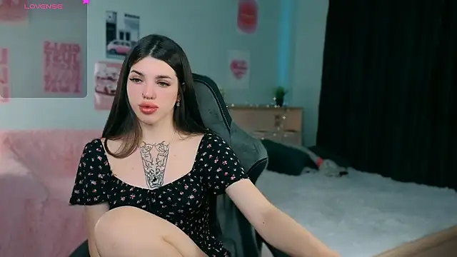 molly rettyy online show from 07/02/26, 04:18