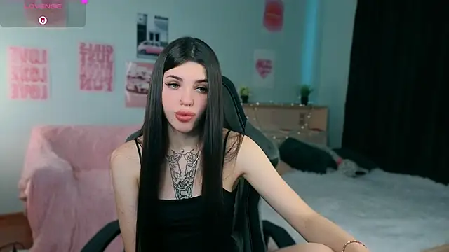 molly rettyy online show from 07/10/26, 04:17